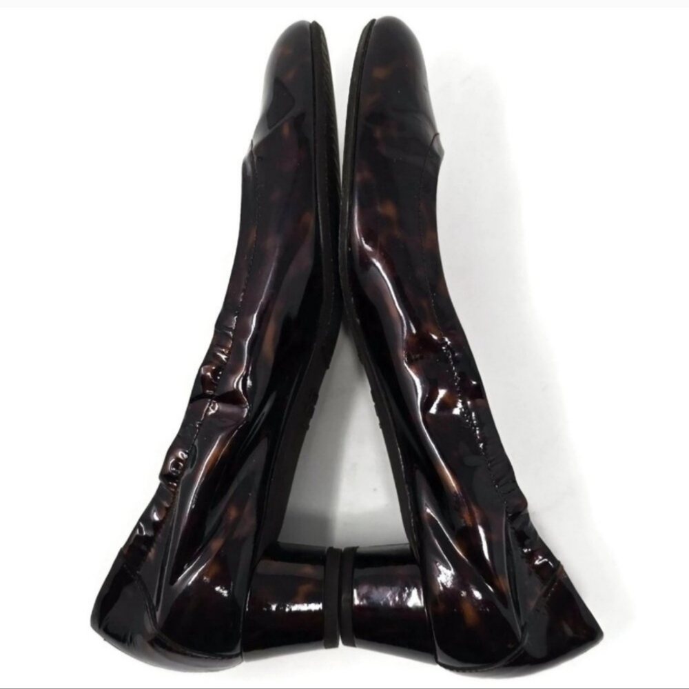 Stuart Weitzman Tortoise Shell Patent Leather Scrunch Low Heel Pump 7 N